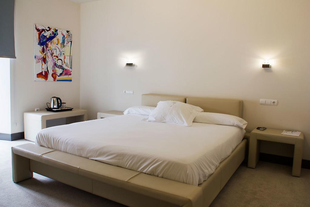 Hotel Teratermal Valdeavellano de Tera Bagian luar foto