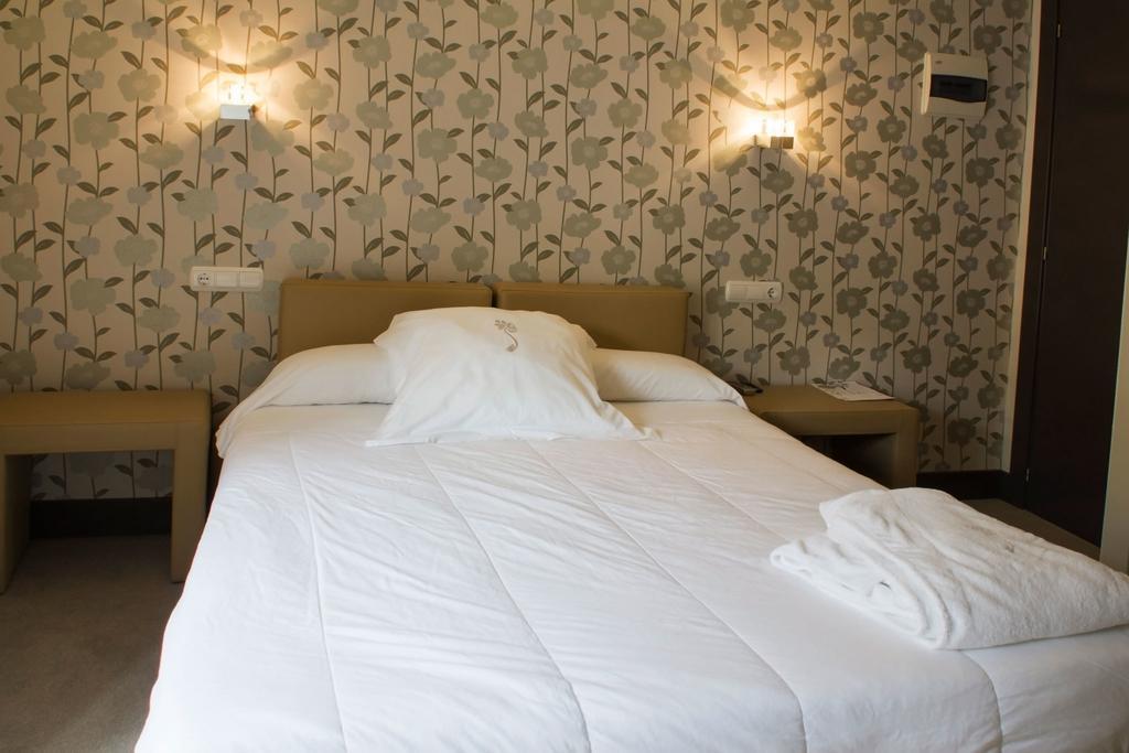 Hotel Teratermal Valdeavellano de Tera Ruang foto