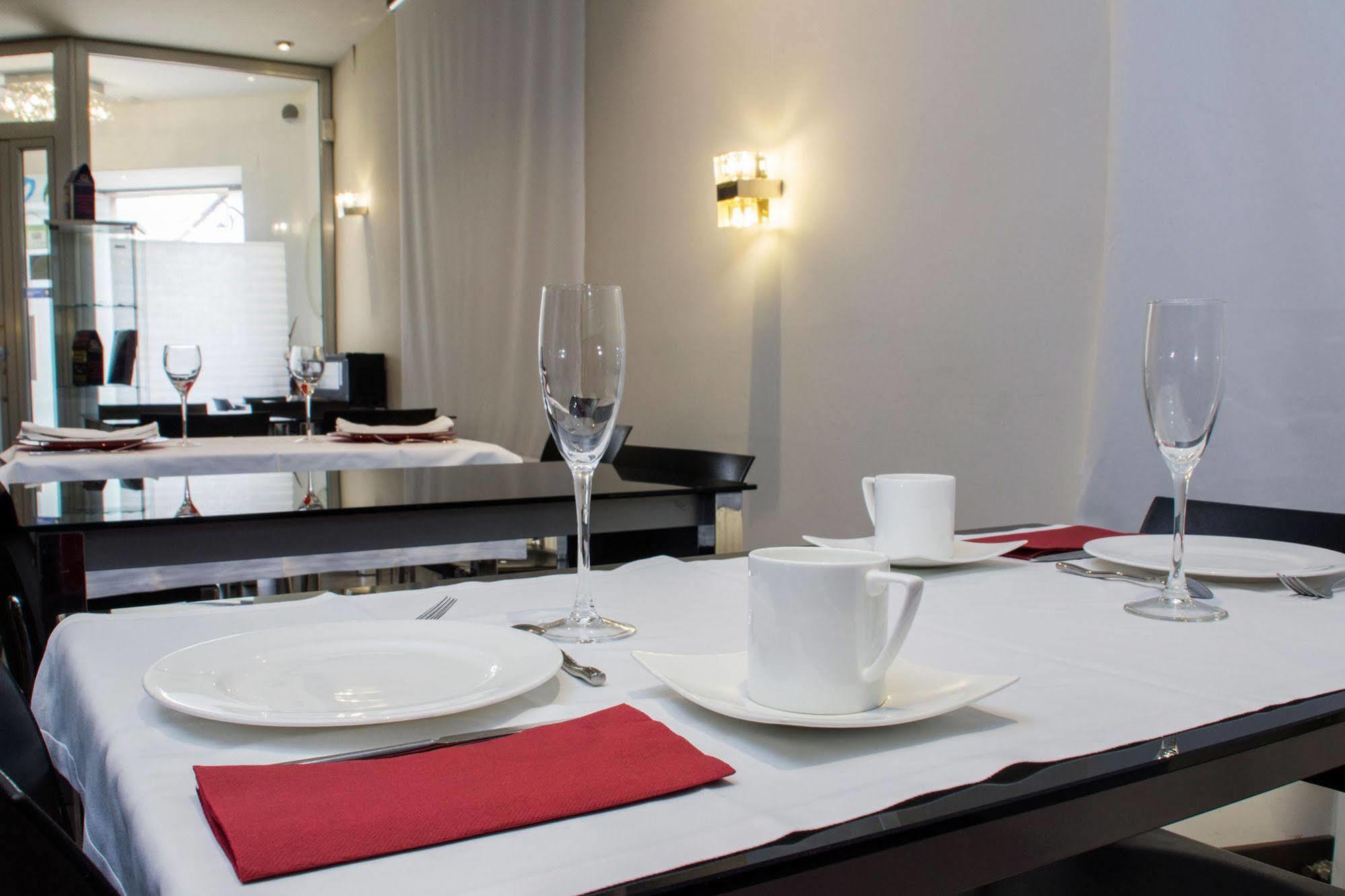 Hotel Teratermal Valdeavellano de Tera Bagian luar foto